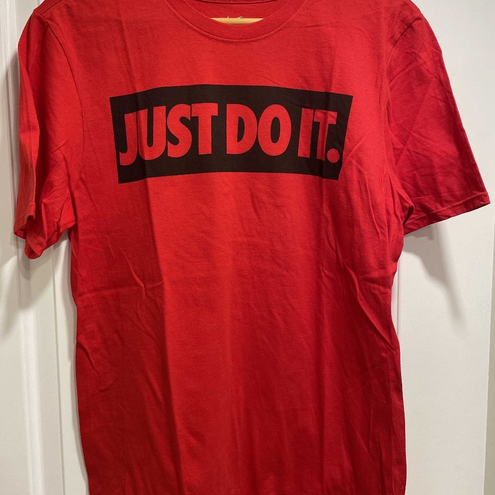 Mens Nike Red Just do It Tshirt Size Medium